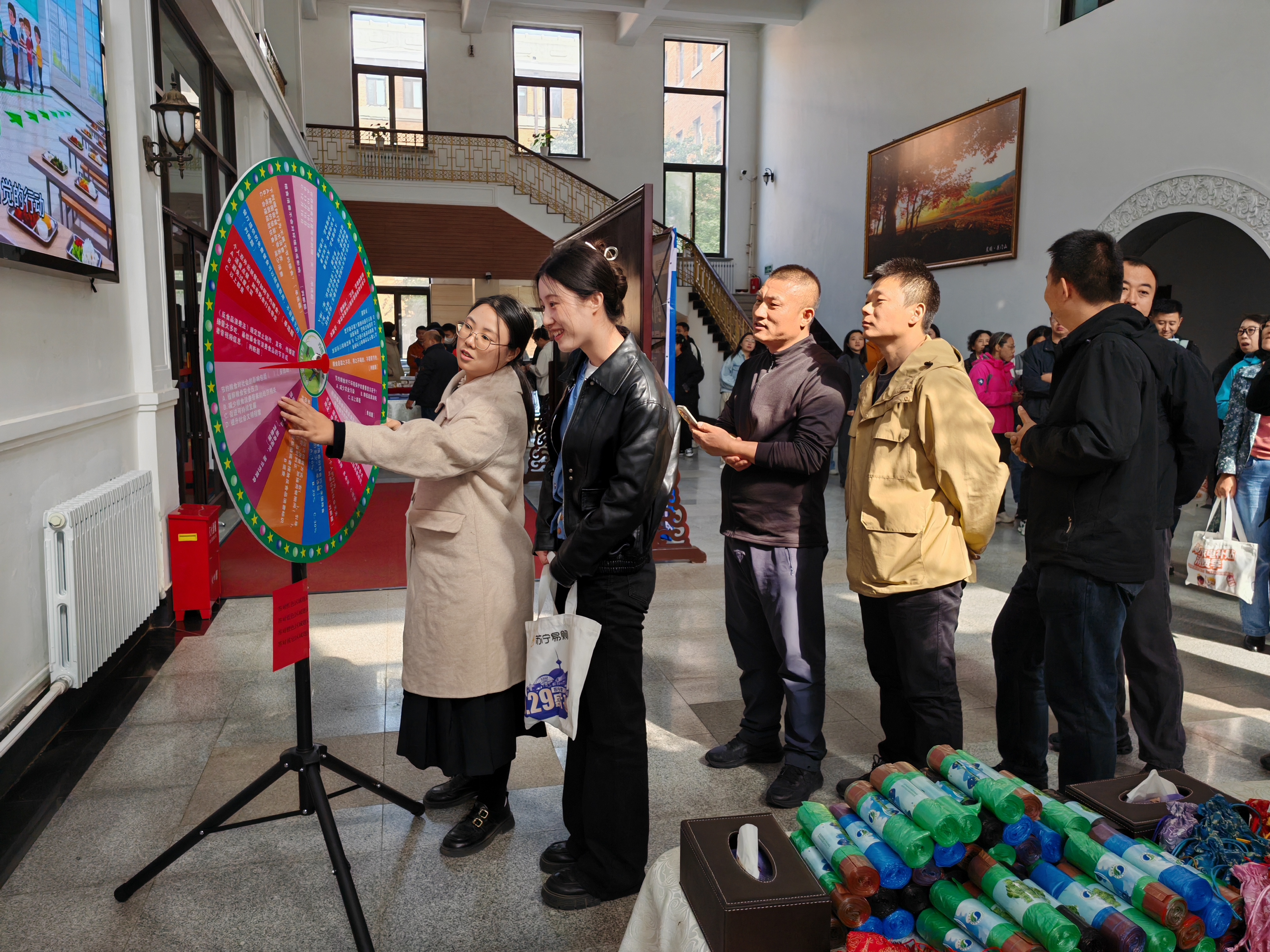 懂色帝
践行节约新风 扎实推动《党政机关厉行节约反对浪费条例》落地见效